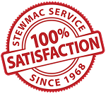 Logotipo de garantía de satisfacción con la palabra Satisfacción dentro de un gráfico de insignia estilizado