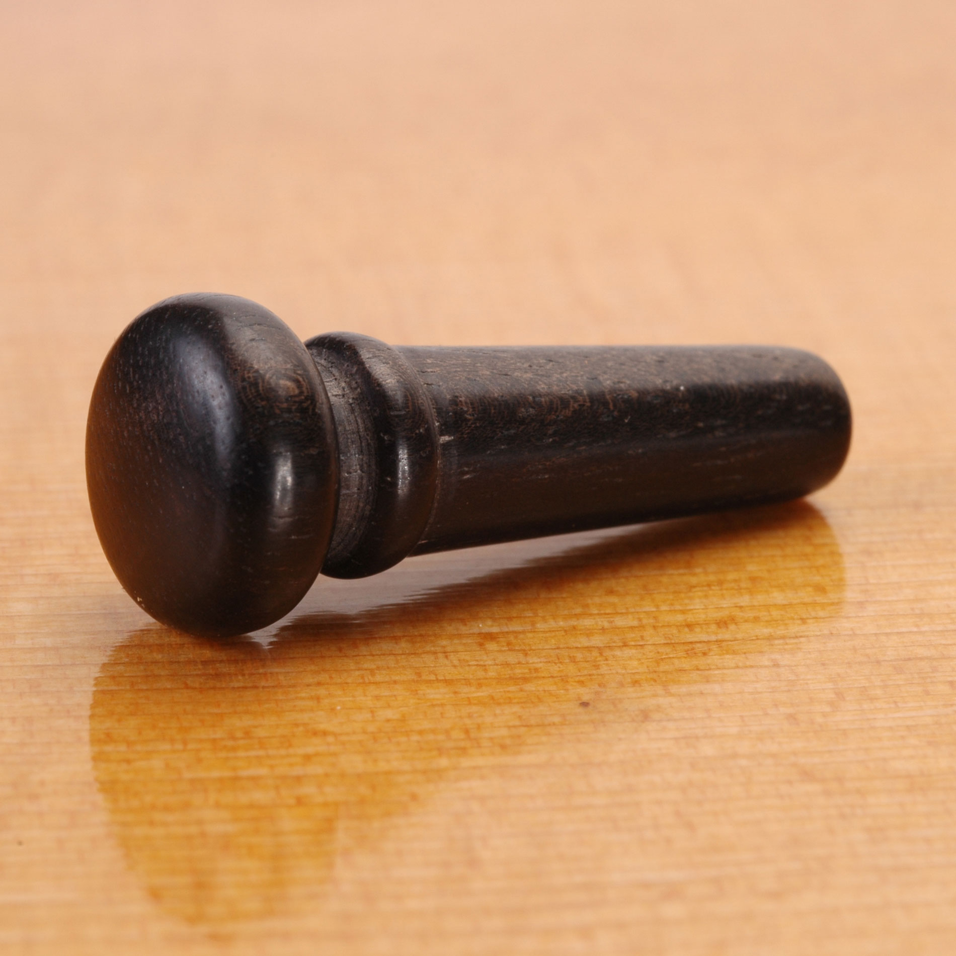 Waverly Oval Knob Anniversary Collection with Ebony Pins and