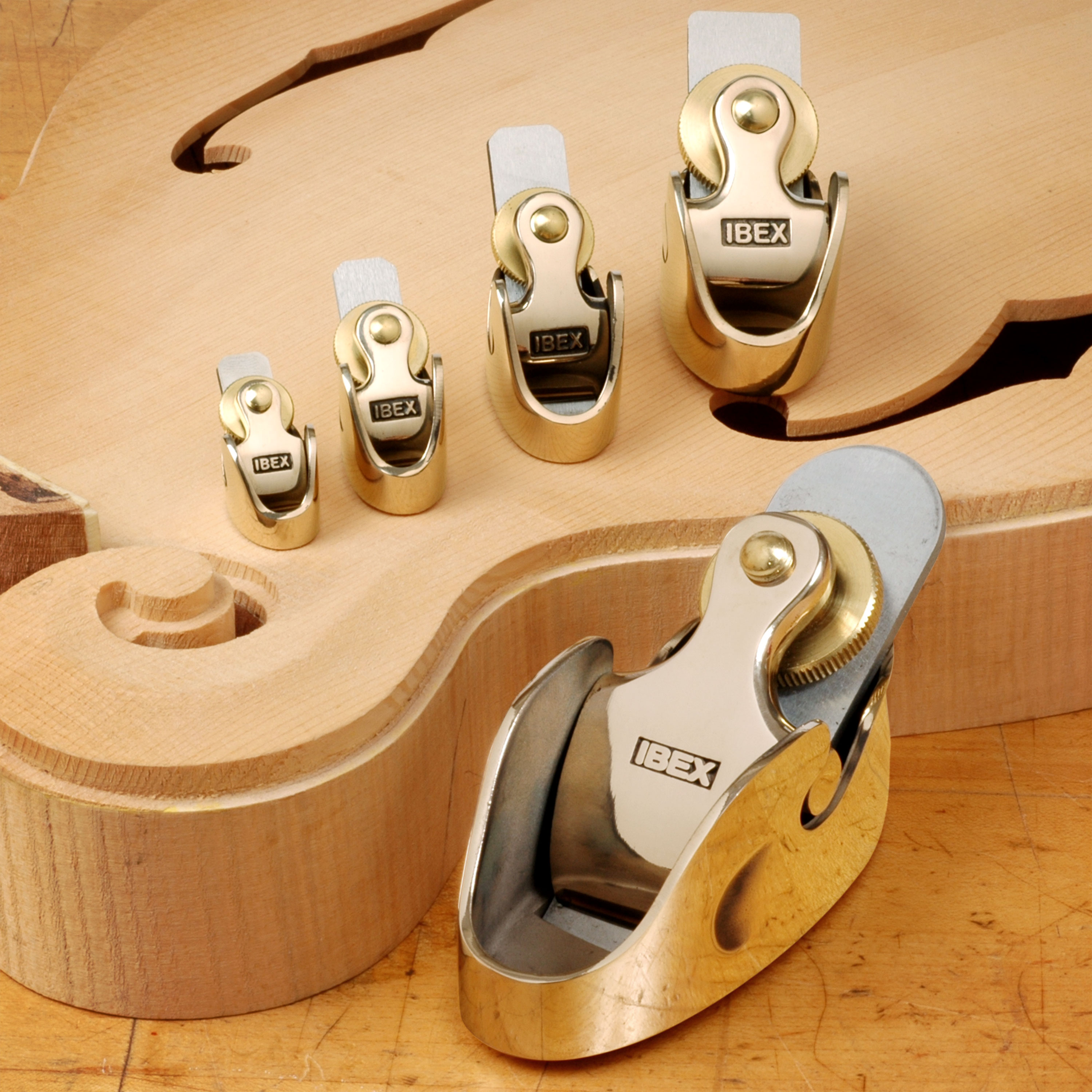 Artex HAND-CRAFTED　4st Ibex Archtop Carving Planes - StewMac