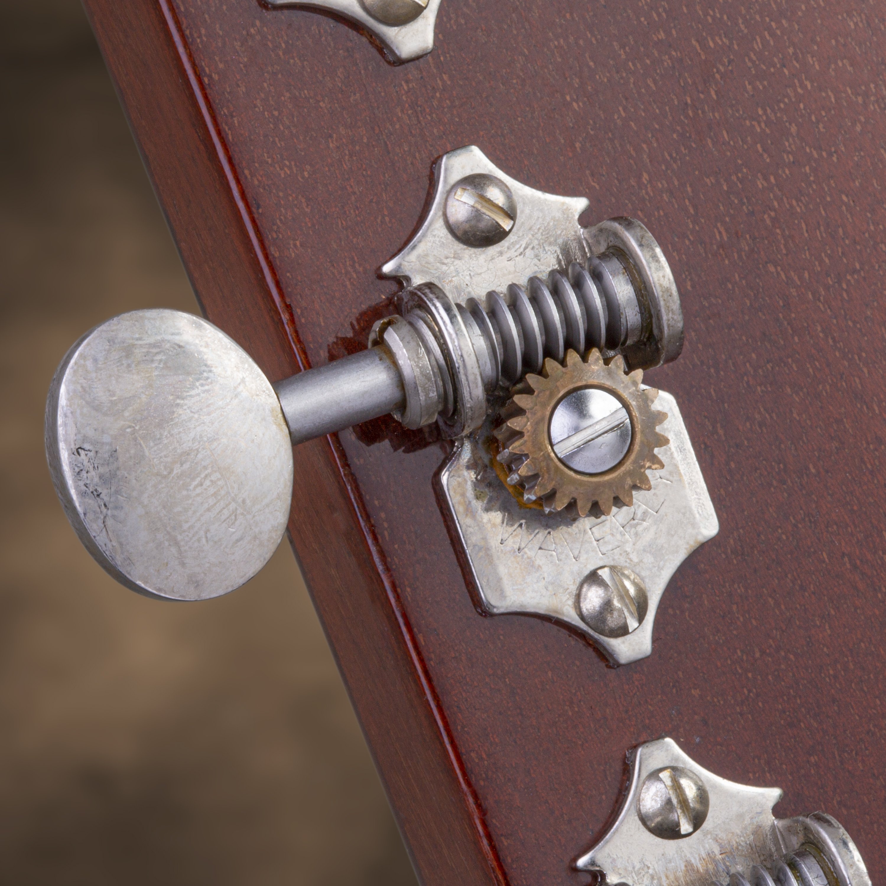Waverly High Ratio Guitar Tuners with Vintage Oval Knobs for Solid Pegheads