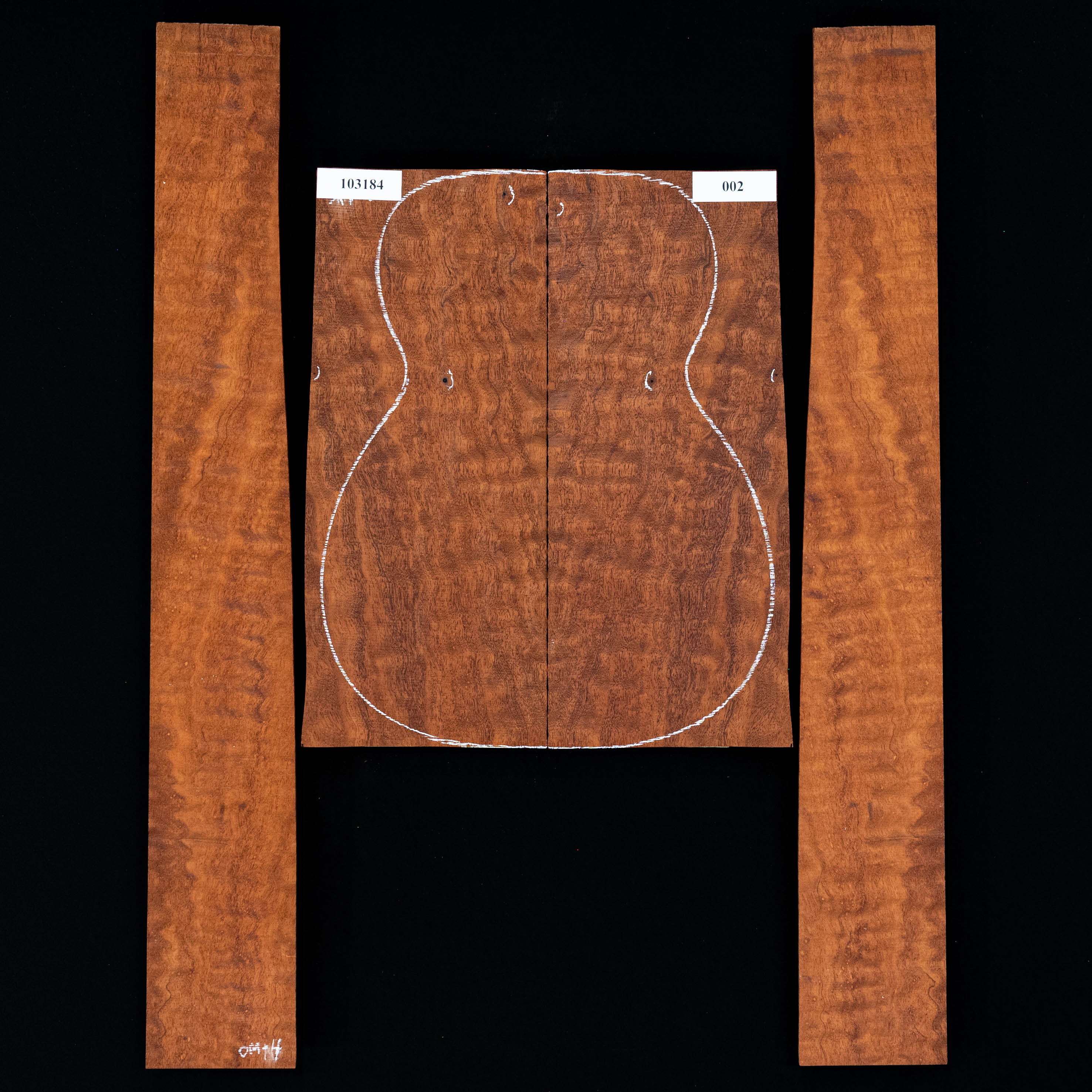 Mahogany as a Tonewood for Guitar