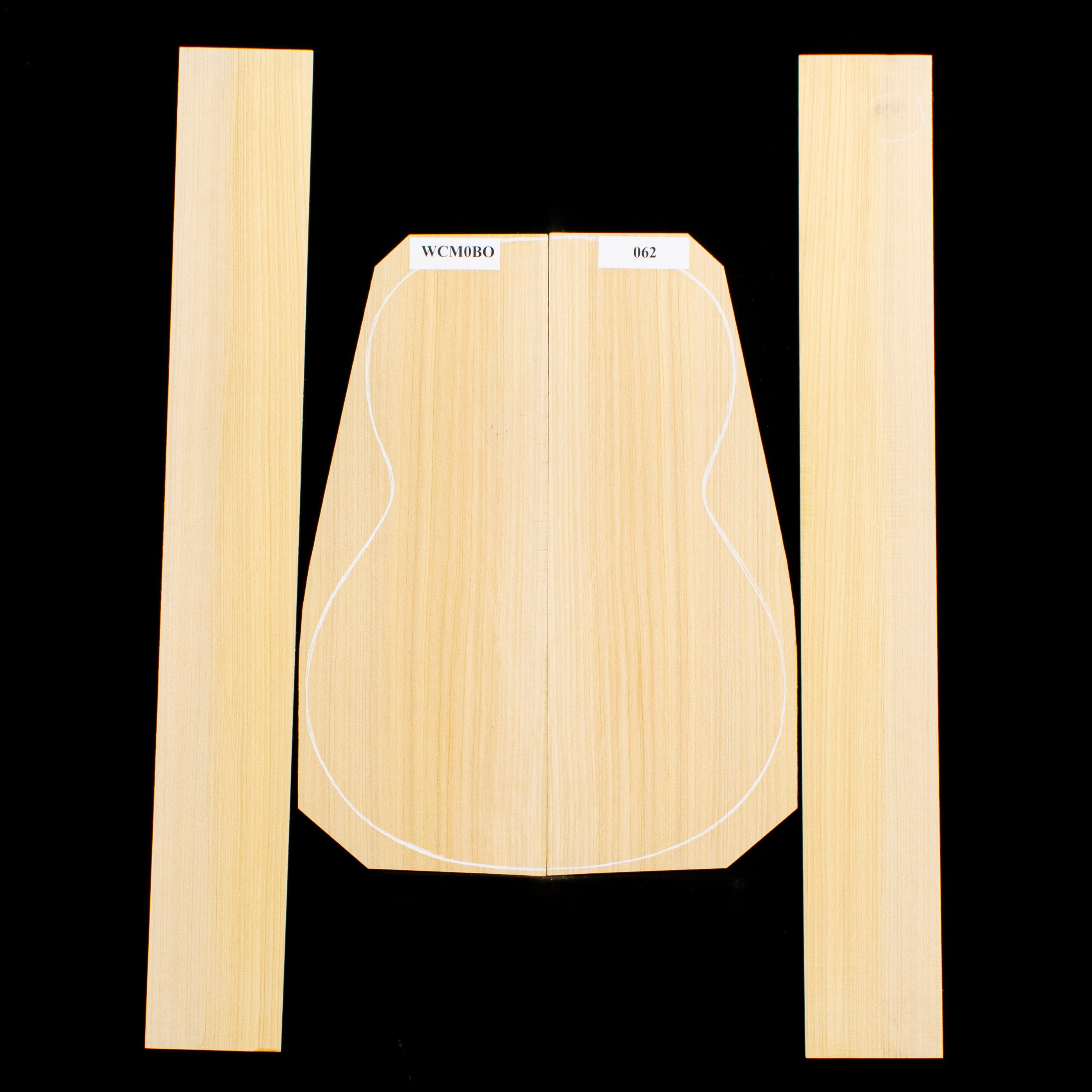 Roof plates hi-res stock photography and images - Alamy, image size:2797x2797