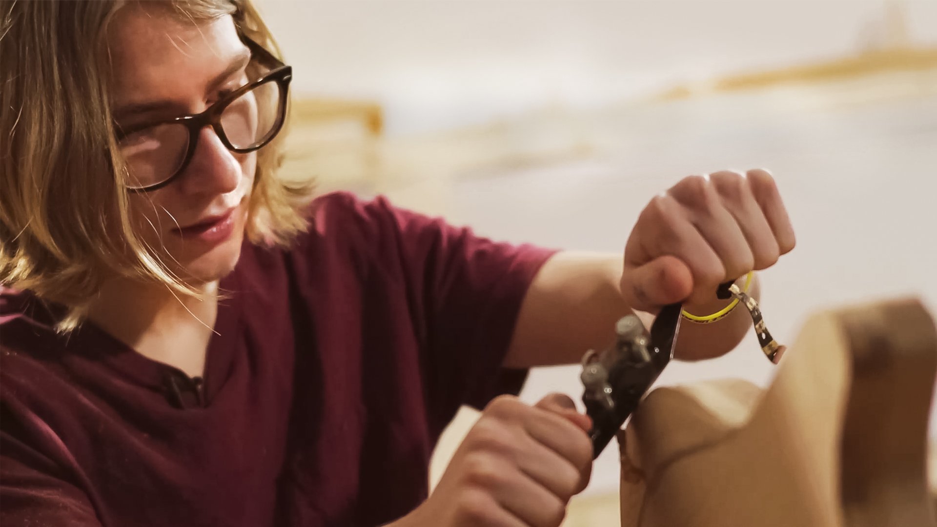 GuitarMakers: Sammy Brue Builds His Own Touring Guitar