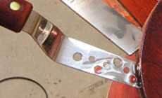 Seam knife with glue