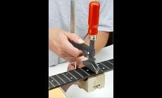 Presse à Frettes Jaws2 StewMac - Pour Guitares Acoustiques - Avec Cales Et Inserts (sans Inserts Inclus)