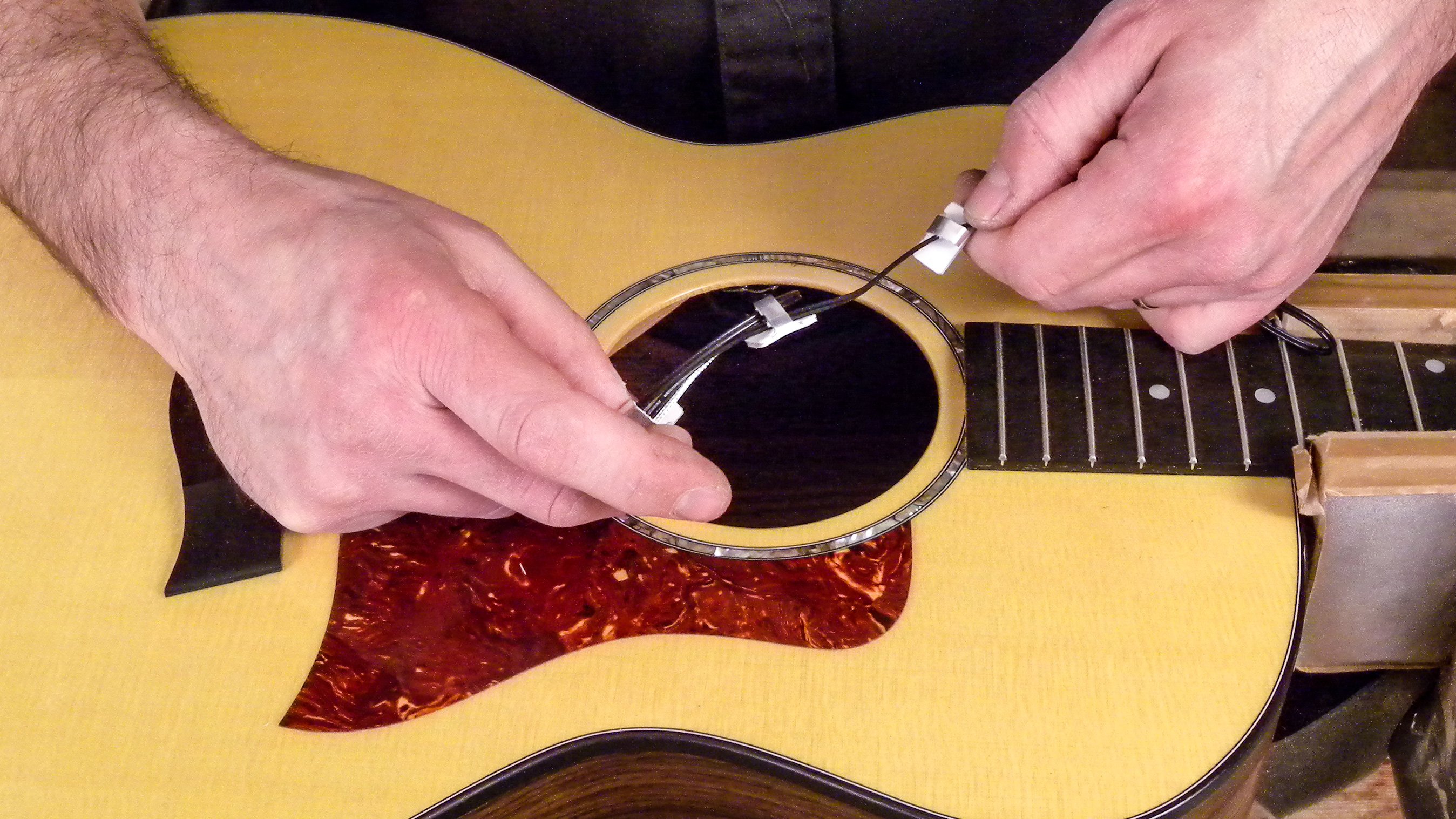 Moneytalk: Quickly installing an acoustic pickup Moneytalk: Quickly installing an acoustic pickup