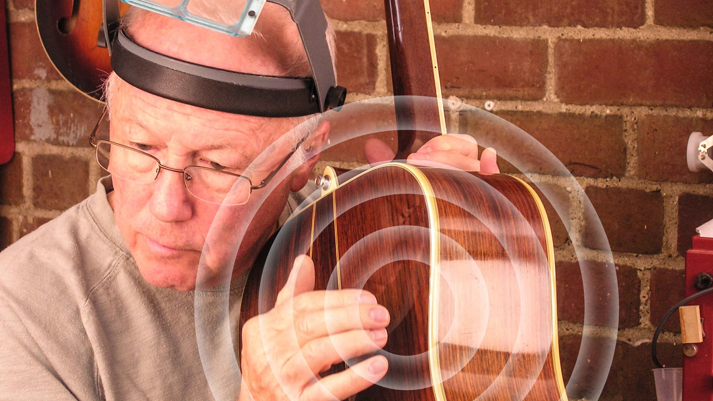 Loose brace in a Martin D-35: how to fix the rattle