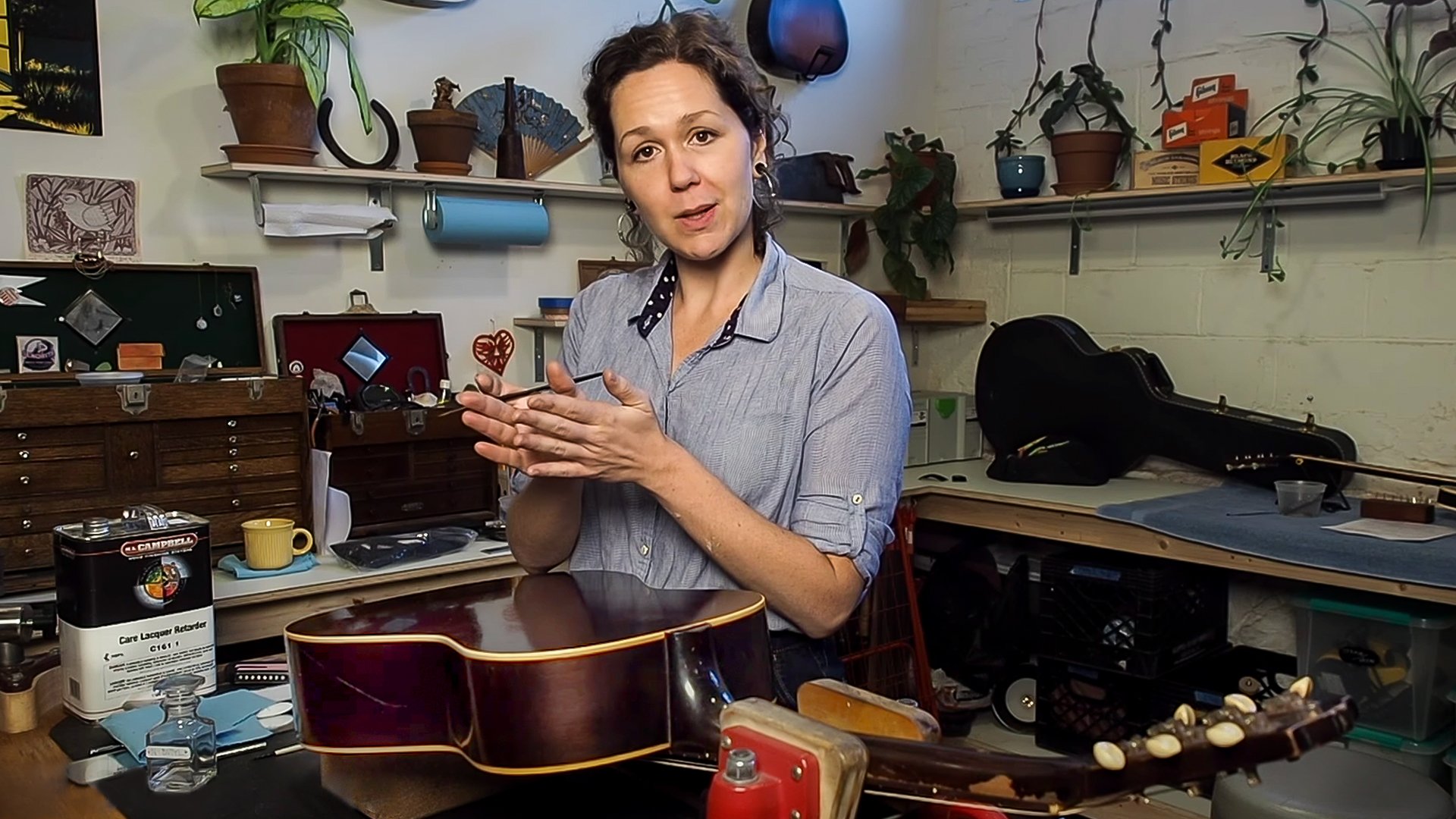 Mamie Minch: Melting scratches off a vintage guitar finish